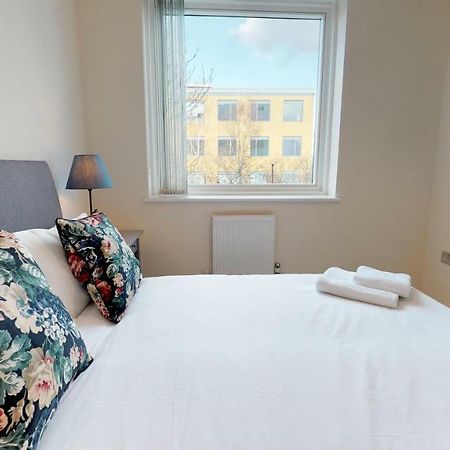 Niksa Serviced Accommodation - Welwyn Garden City Business Park Екстериор снимка